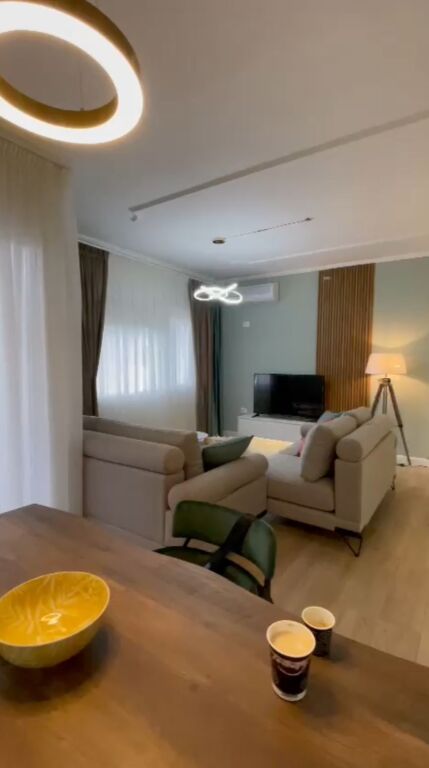 For rent 2+1+2 at Komuna e Parisit