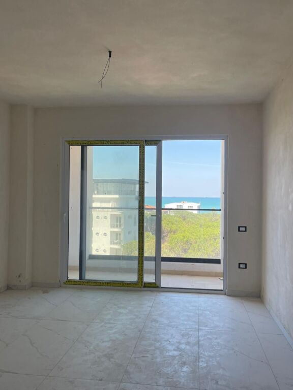 Vendesi in vendita appartamento 1+1 al Complesso Liburna con vista completa sul mare