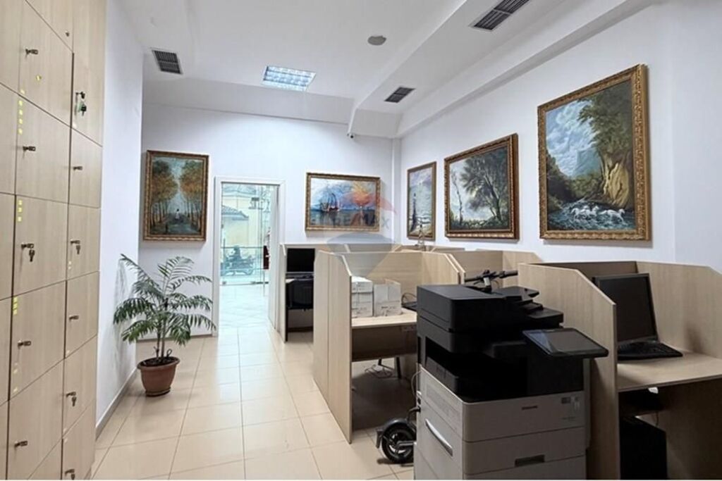 Business premises for rent