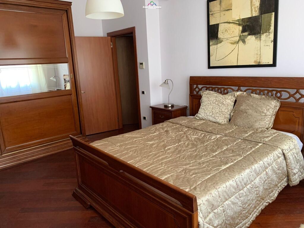 Apartament Me Qera 2+1+2 ne Bllok (ID B2201220) Tirane.