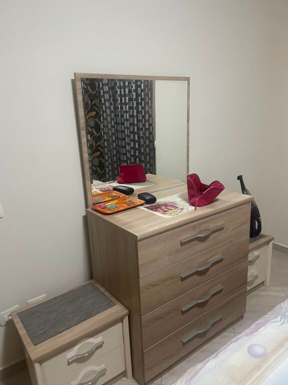 Apartament 1+1 në shitje – Shkëmbi i Kavajës!