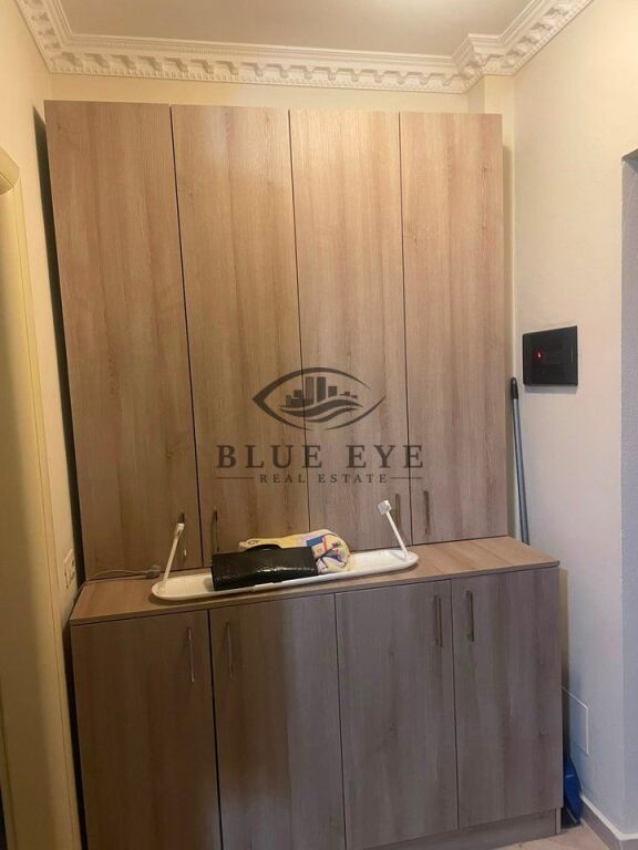 Apartament 1+1 në shitje – Shkëmbi i Kavajës!