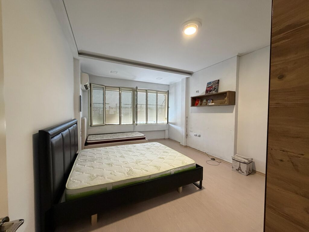 APARTAMENT 2+1+2 NE SHITJE,KOMPLEKSI GRAND PRANE ISH TREGUT ELEKTRIK