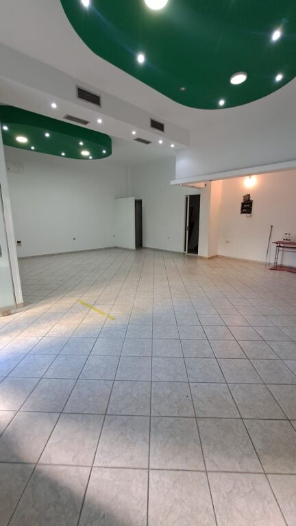 📌LOCALE COMMERCIALE IN AFFITTO – VICINO AL COMPLESSO SQUARE 21