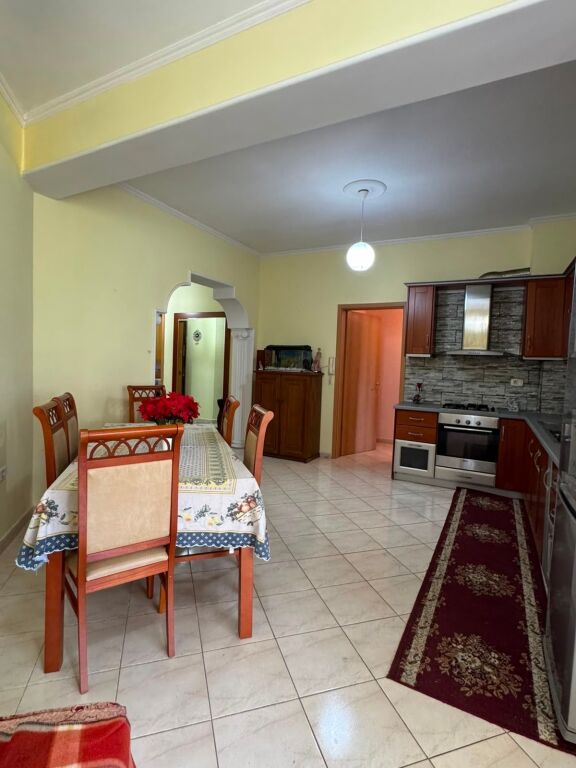 Apartament me wera 3+1 +2 perballe Delijorgjit