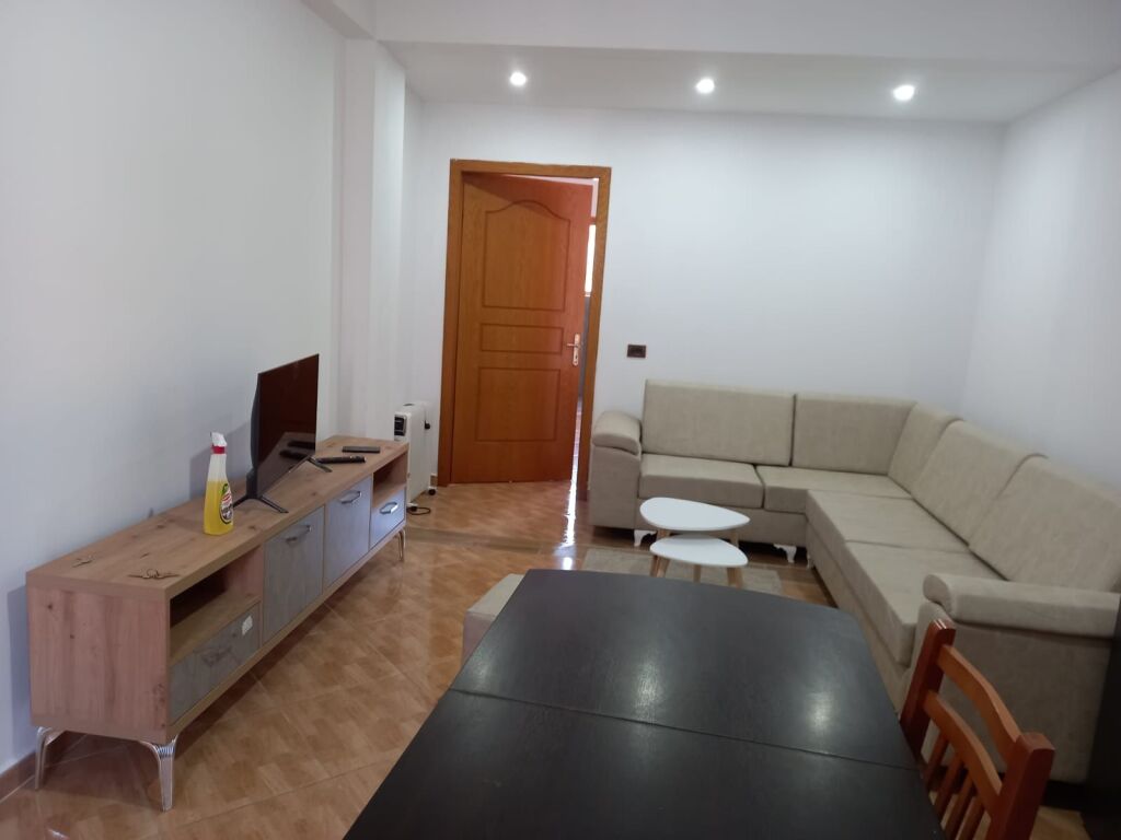 APARTAMENT ME QERA 1+1