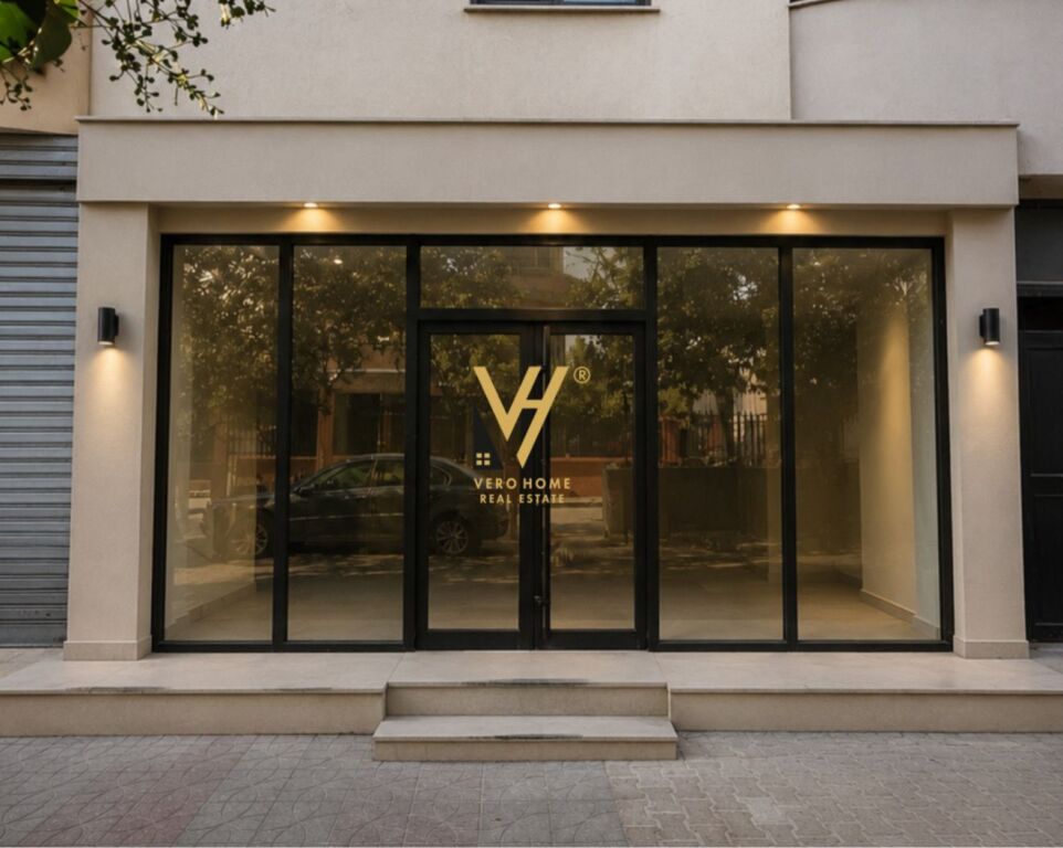 LOCALE COMMERCIALE IN VENDITA 60 M2 A DON BOSKO 130.000 EURO