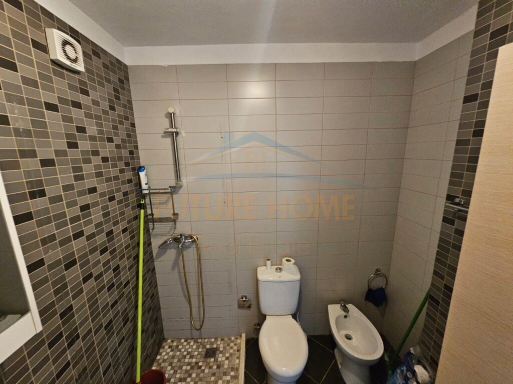 Qera, Apartament 2+1, Kompleksi Kontakt, 21 Dhjetori