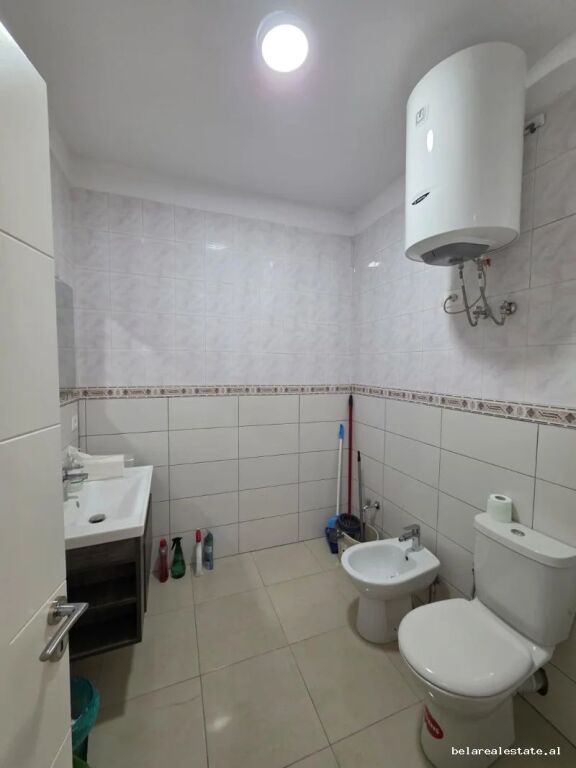 Zyre Me Qera 2+1 Tek Shkolla E Baletit (ID BZ2777) Tirane