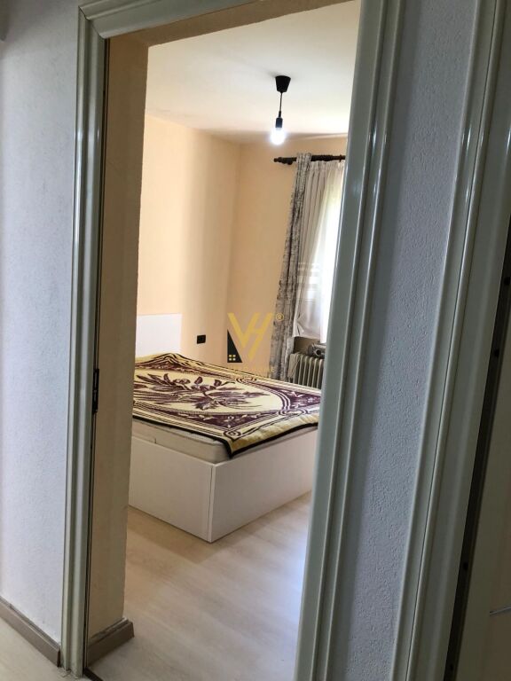 VENDESI PRIVATO IN VENDITA UN PIANO A MEZEZ 106.000 EURO