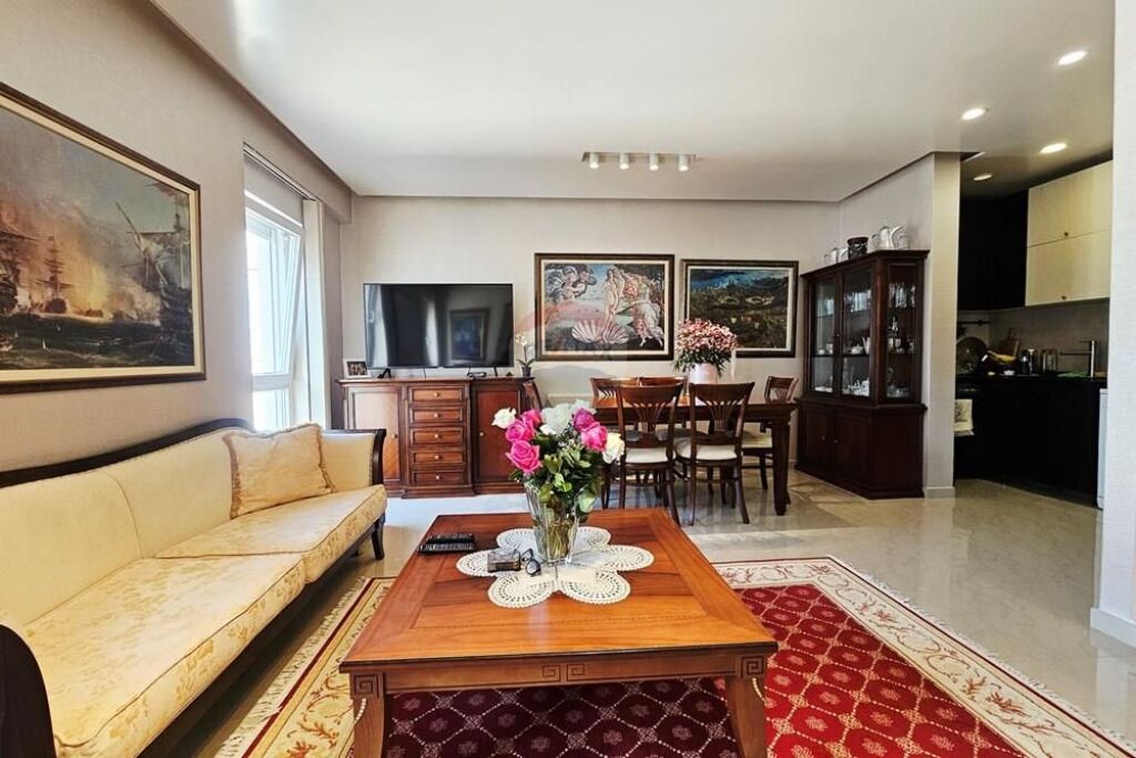 Apartament - Për Shitje - Kompleksi Kontakt, Tiranë