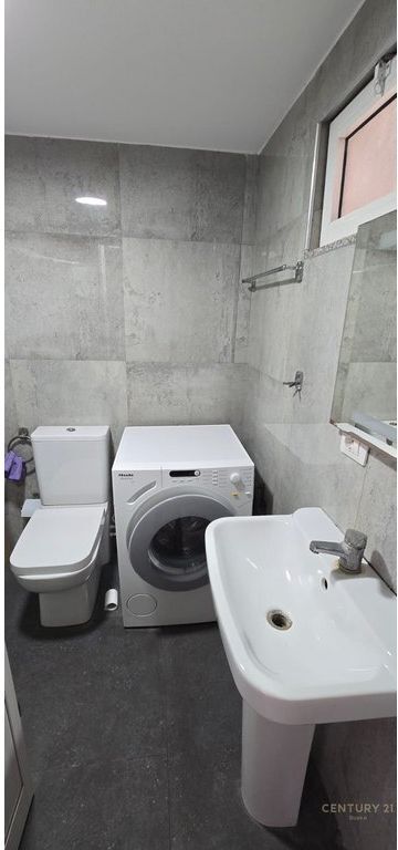 QIRA, STUDIO-APARTAMENT , MINE PEZA
