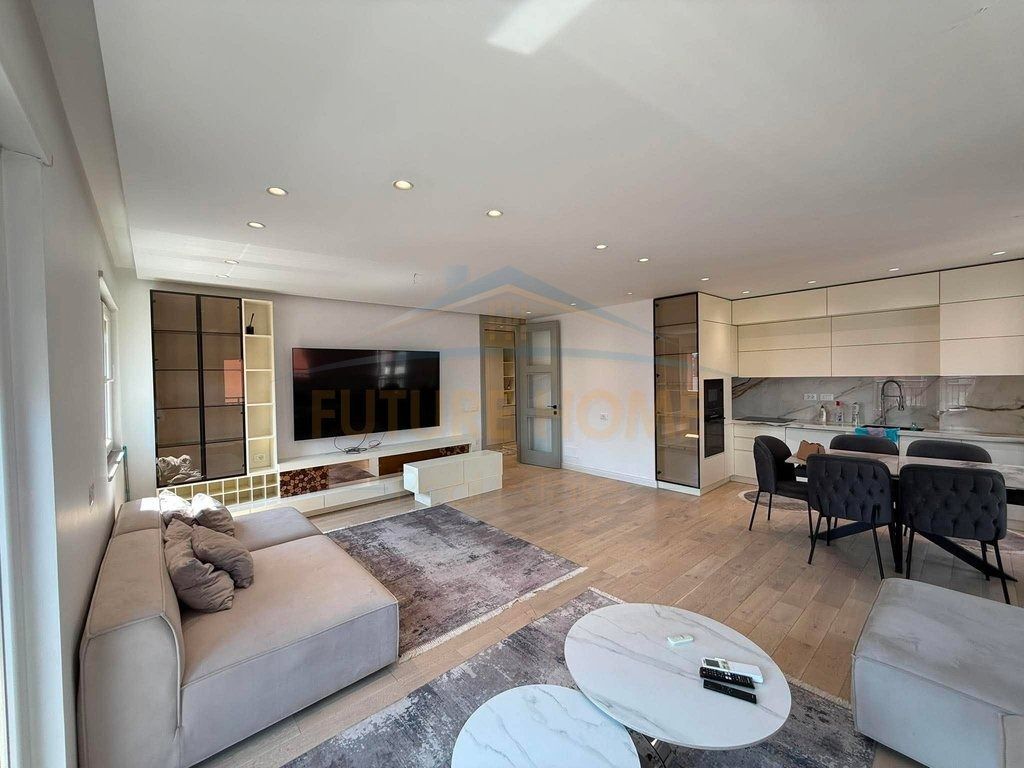 Qera, Apartament 1+1+Post Parkimi, Unaza e Re, Tirane