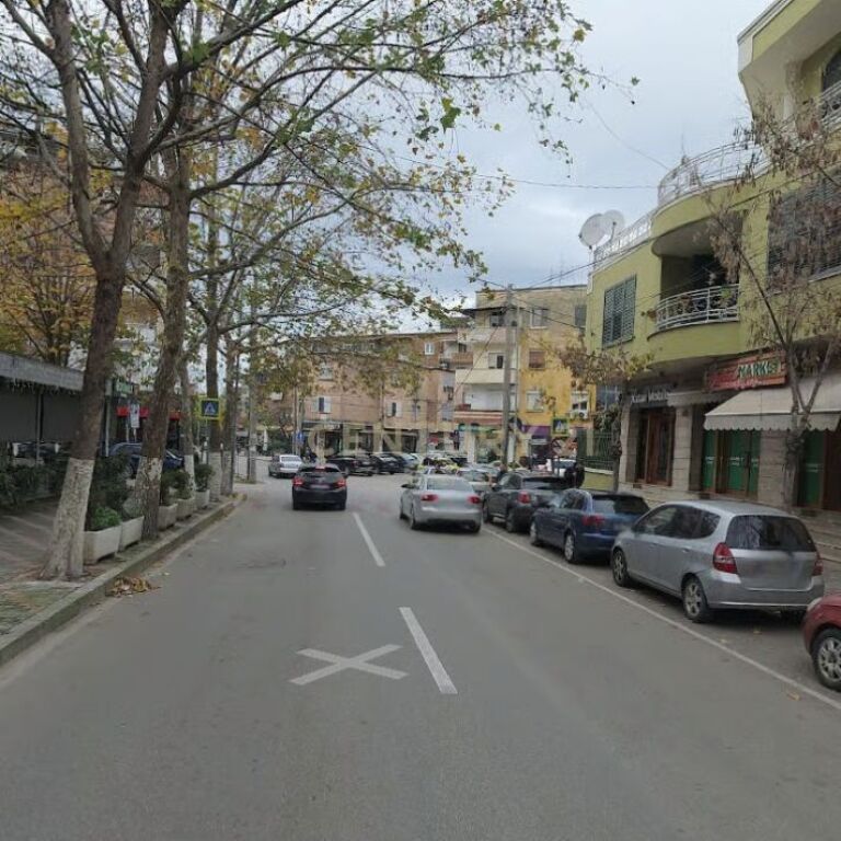 🏢 Jepet me Qira Ambient Biznesi – Rruga Mine Peza ✨