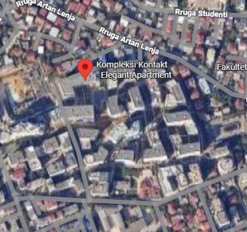Negozio in vendita a 21 Dhjetori, all'interno di Kompleks Kontakt ()