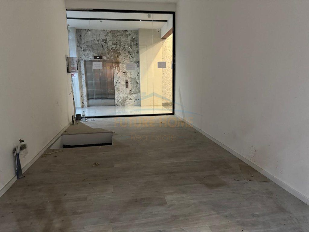 Qera, Ambient Biznesi, Tirana Garden Building, Rruga e Kavajes