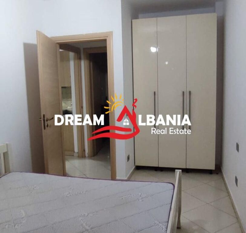 Jepet Apartament 1+1 me qera Rruga Dibres, prane komisariatit nr 4 (42111620)
