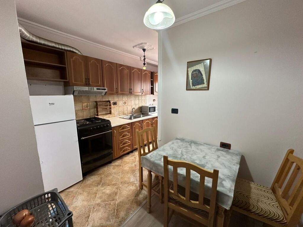 Rent | Apartament 1 + 1 | Rruga Myslym Shyri | 600 €/month