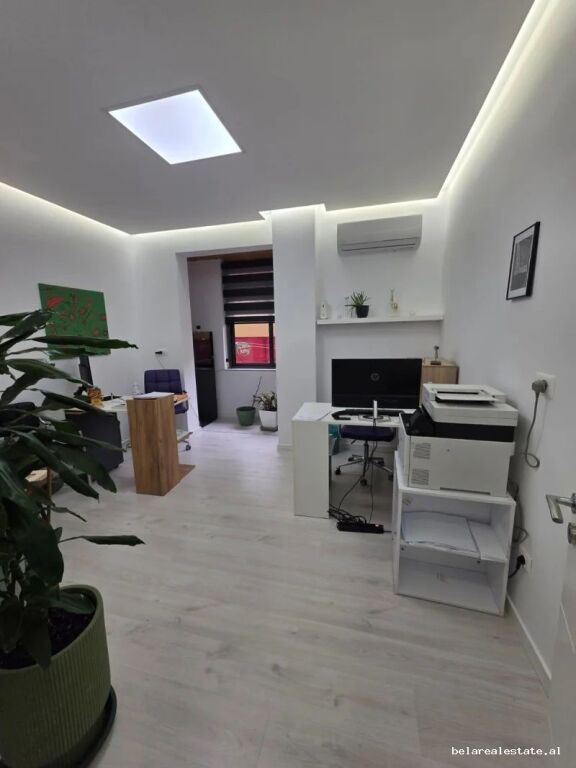 Zyre Me Qera 2+1 Tek Shkolla E Baletit (ID BZ2777) Tirane