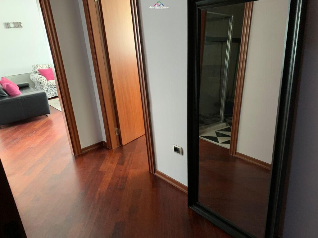 Apartament Me Qera 2+1+2 ne Bllok (ID B2201220) Tirane.