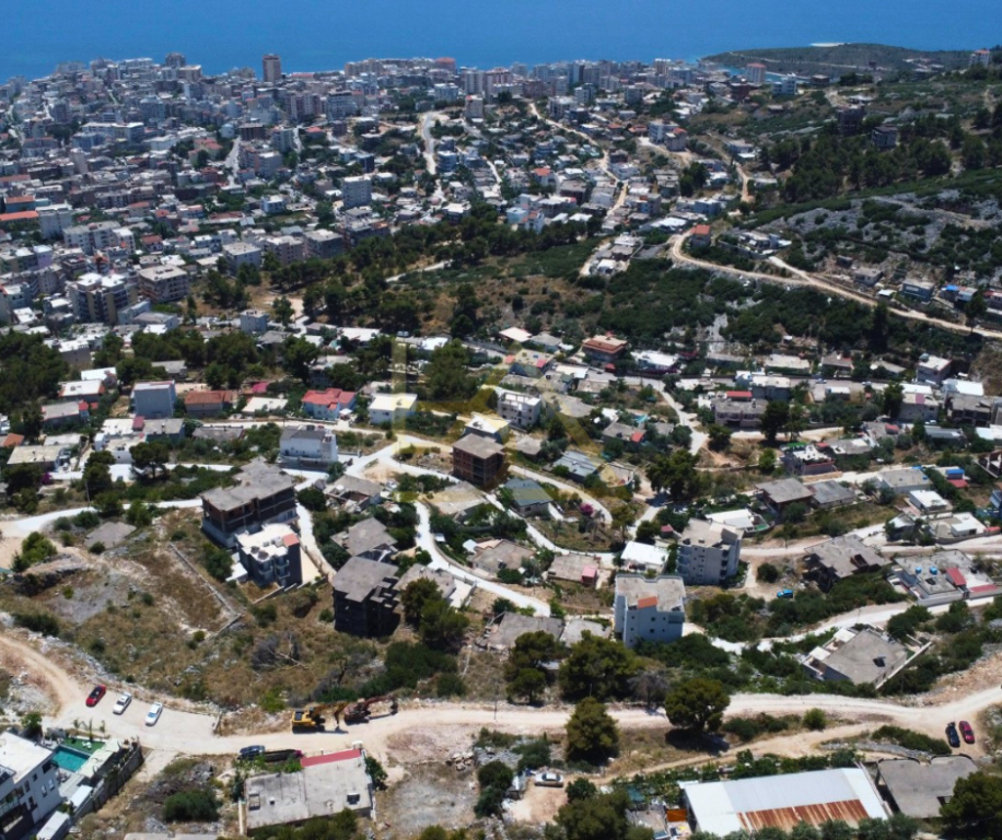 Tokë për Shitje me Pamje nga Deti – Sarandë