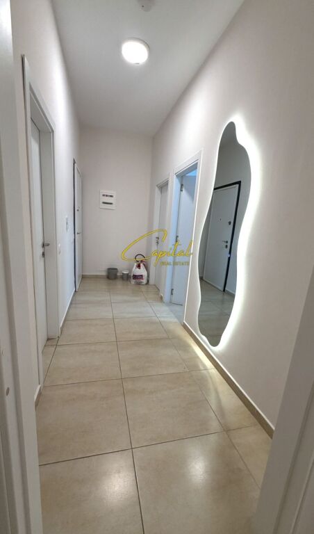 UFFICIO IN AFFITTO 100 M2 COMPLESSO SQUARE 21 1.100 EURO