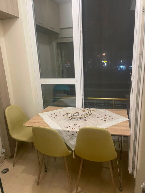 Apartament 1+1 në shitje – Shkëmbi i Kavajës!