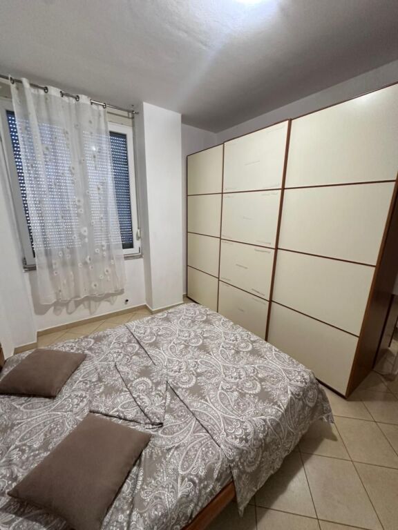 AFFITTASI APPARTAMENTO 2+1 VICINO AL TRIBUNALE, DURRES
