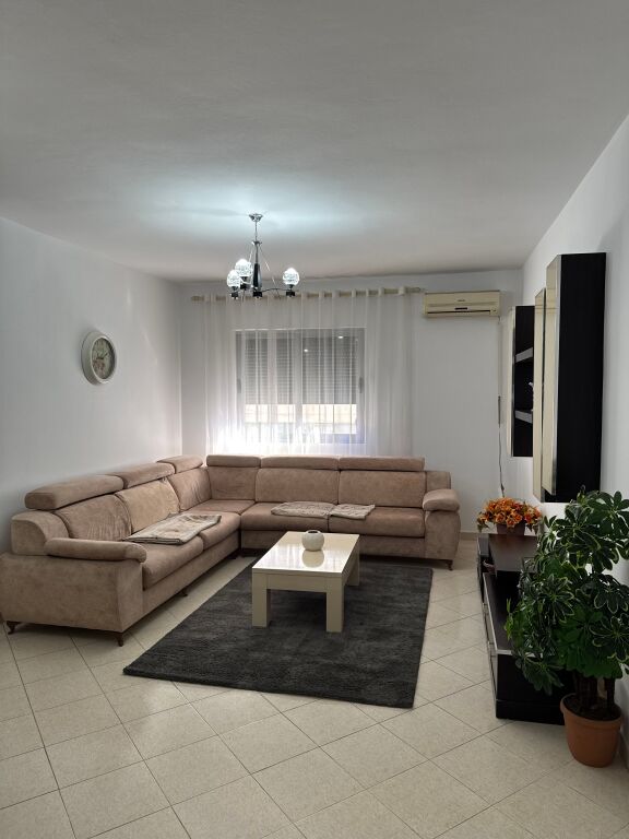 3+1 2 bagni balcone Astir