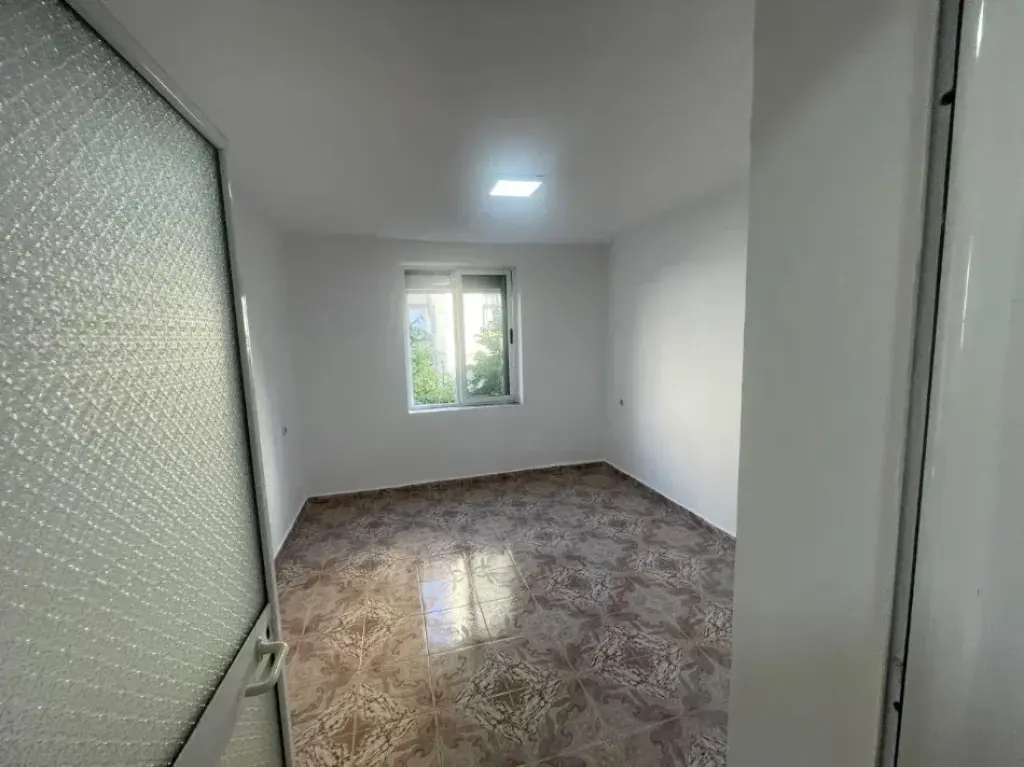 Qera | Apartament 2 + 1 | Rruga Ferit Xhajko | 500 €/muaj