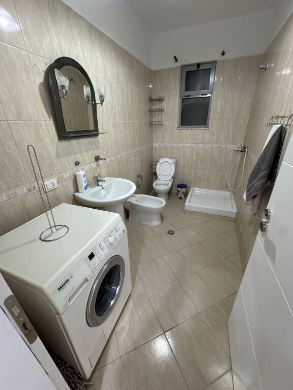 3+1 2 bagni balcone Astir