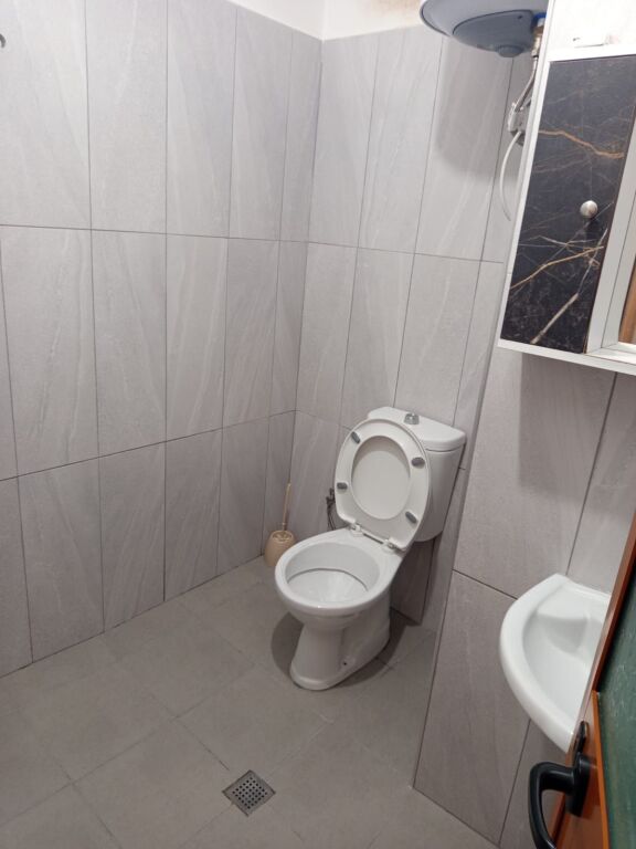APARTAMENT 1+1. 28000 LEKE. QYTET STUDENTI