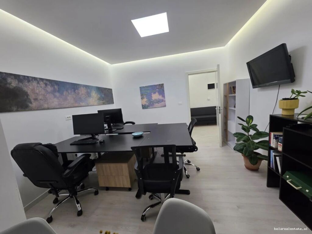 Zyre Me Qera 2+1 Tek Shkolla E Baletit (ID BZ2777) Tirane