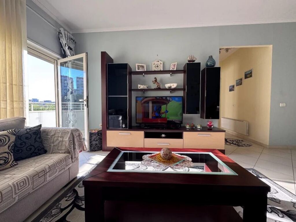 Apartament 2+1, Kopshti Botanik!