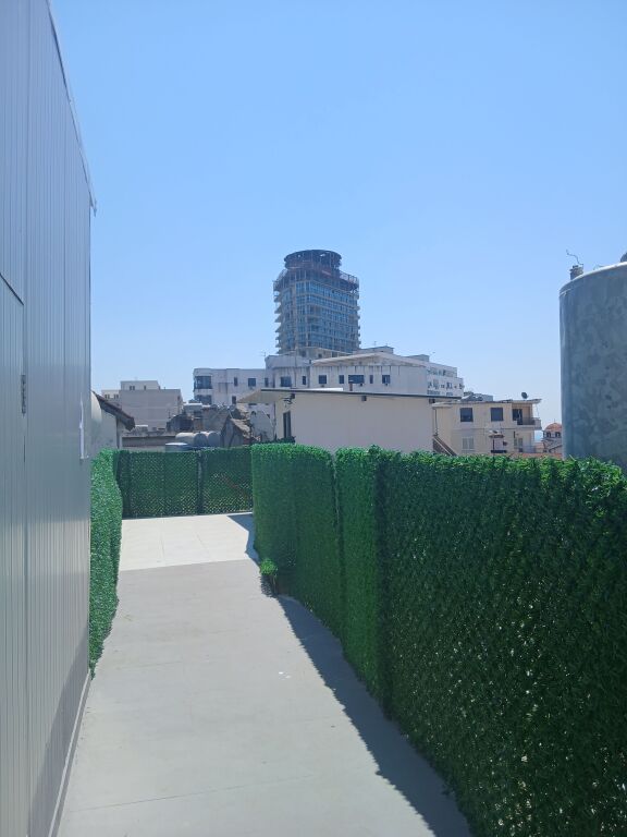 Shitet Apartament 1+1 prane Bashkise
