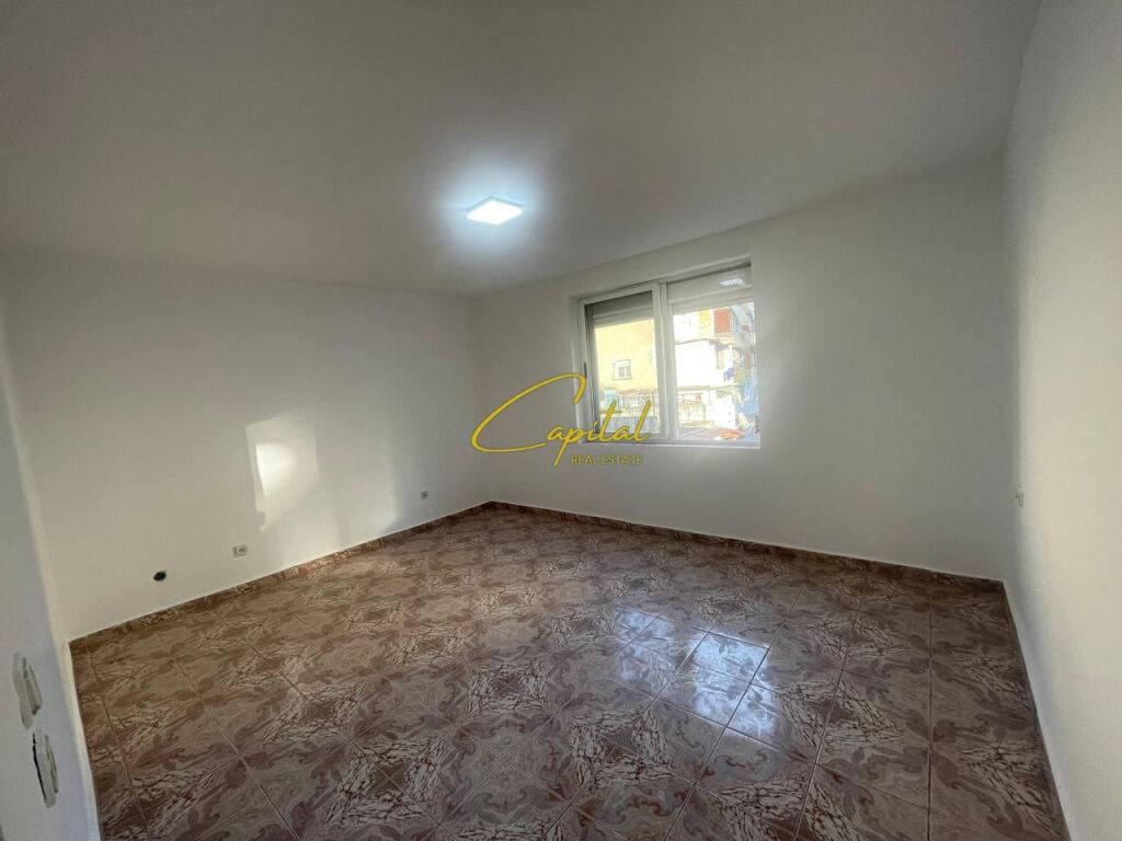 APARTAMENT ME QIRA 2+1 RRUGA FERIT XHAJKO 50.000 LEKE