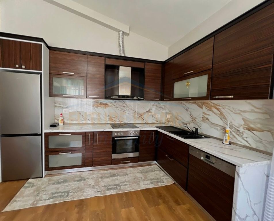 Qera, Duplex 2+1+Verandë, Selitë, Tiranë.