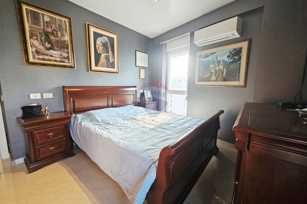 Apartament - Për Shitje - Kompleksi Kontakt, Tiranë