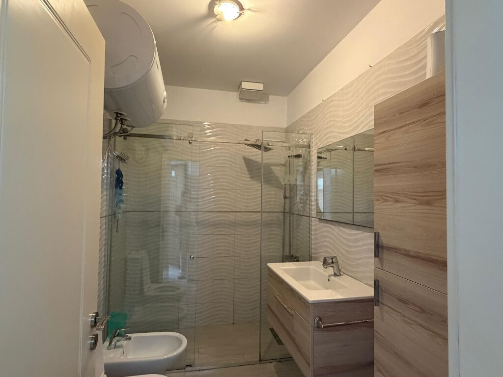 APARTAMENT 2+1+2 NE SHITJE,KOMPLEKSI GRAND PRANE ISH TREGUT ELEKTRIK