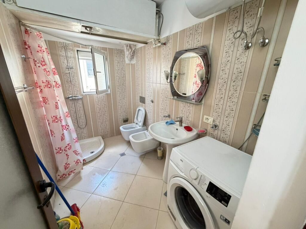 🏠 Appartamento 1+1 in affitto  📍 Posizione: Via Mine Peza, vicino al Merlo💰 Prezzo: 500 € / mese