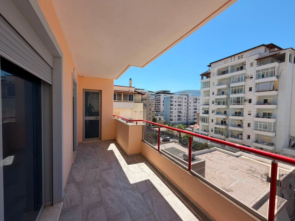 Appartamento 2+1 in Affitto a Lungo Termine - Viale Ismail Qemali, vicino a Tirana Bank, Vlore