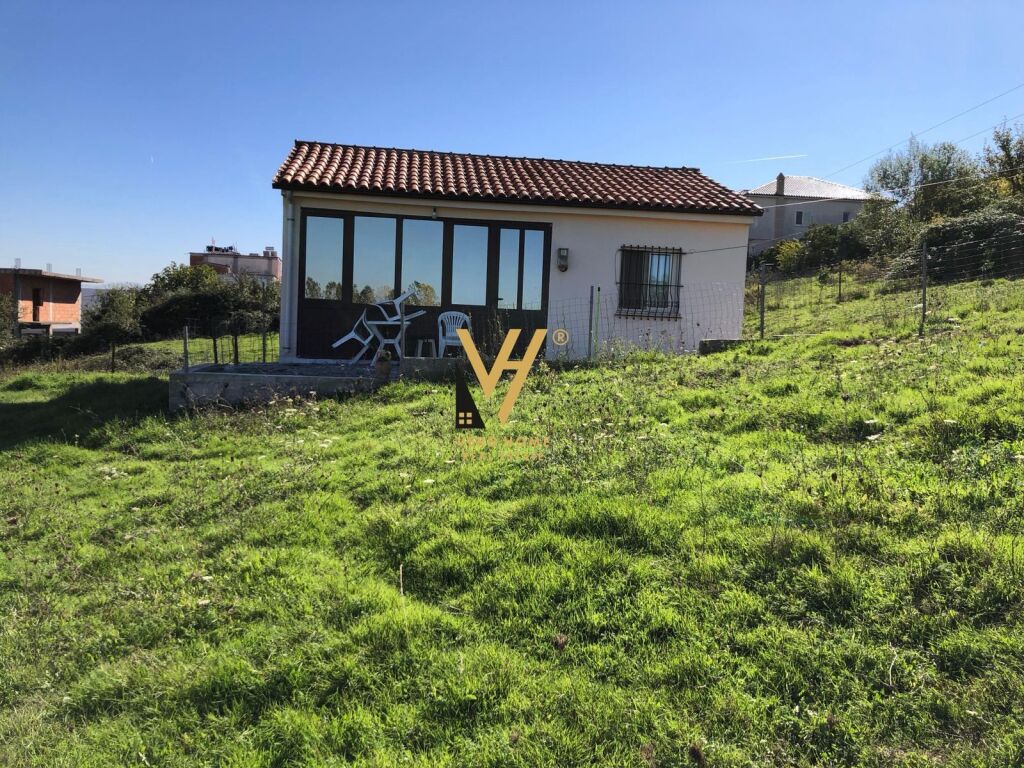 VENDESI PRIVATO IN VENDITA UN PIANO A MEZEZ 106.000 EURO