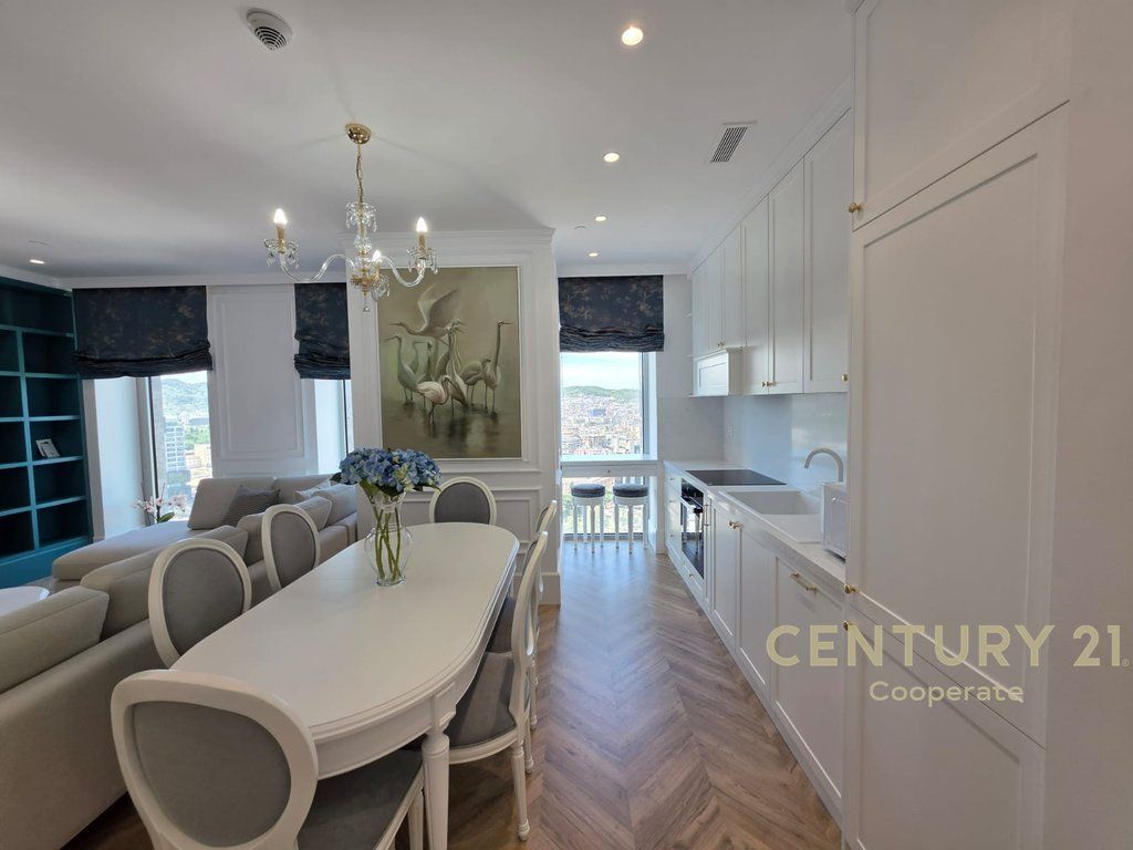 Apartament 2+1+2 per shitje te Downtown One, Tirana