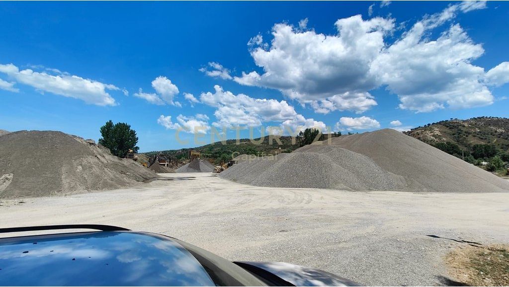 Special investment opportunity in the construction materials and inert sector!