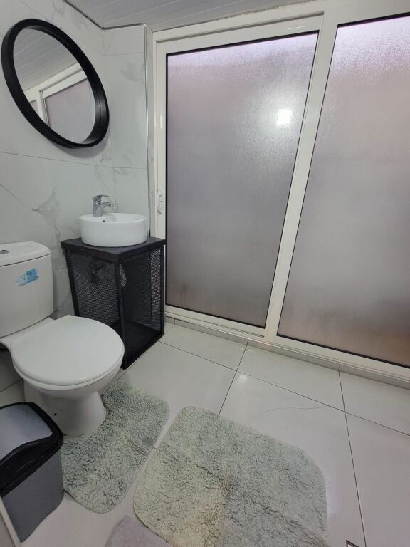 🏡 JEPET ME QIRA GARSONIERE – 📍 KOMUNA E PARISIT