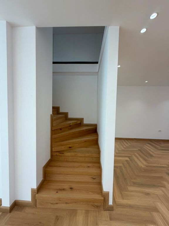 EKSKLUZIVE- Njesi Biznesi Duplex te Kompleksi Delijorgji me QIRA !