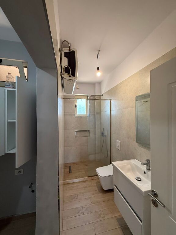 🏡 Appartamento 2+1 in affitto nel cuore di Durrës