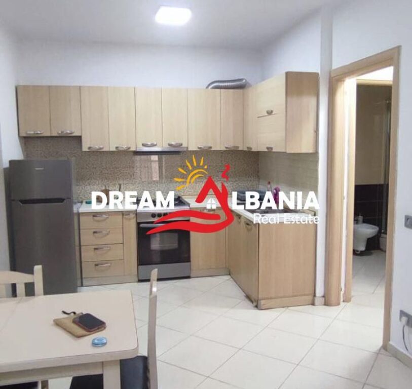 Jepet Apartament 1+1 me qera Rruga Dibres, prane komisariatit nr 4 (42111620)
