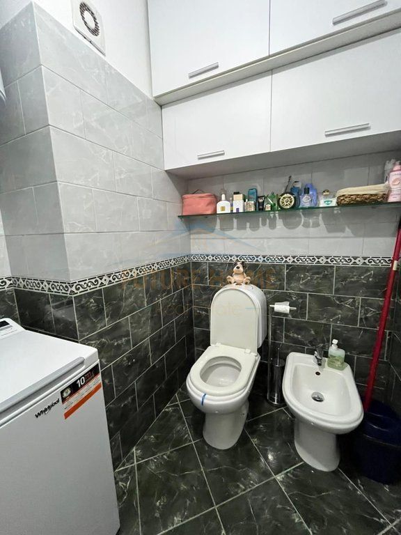 For sale, 2+1 Apartment, former Bus Park, Tirana