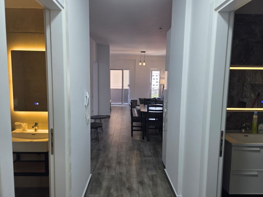JEPET ME QIRA APARTAMENT 2+1 📍 Rruga Panorama – Kompleksi Quartum, Tiranë